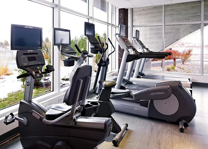 Boutique Four Points by Sheraton Lévis Convention Centre