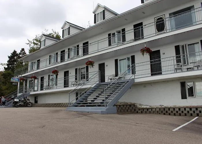 Auberge Sur Mer Charlevoix Saint-Simeon 