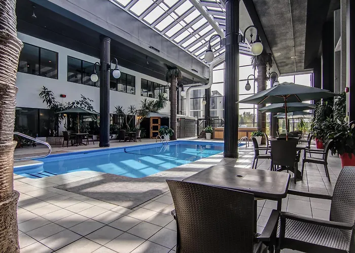 La Saguenéenne - Hôtel et Centre de Congrès Chicoutimi