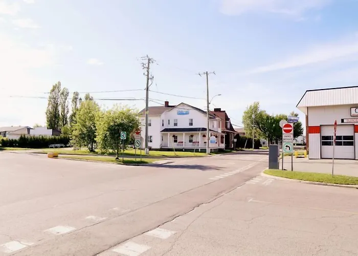 Auberge Lac-Saint-Jean Roberval acceptant les animaux