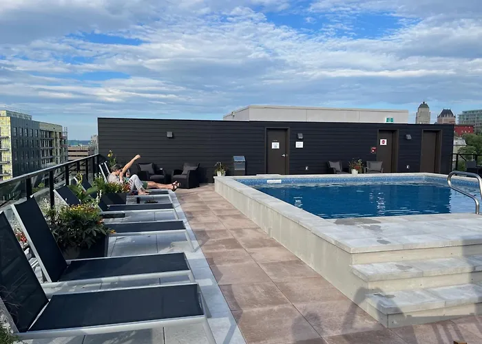 Joli condo en basse-ville - Parking gratuit 309357 Ciudad de Quebec admite animales