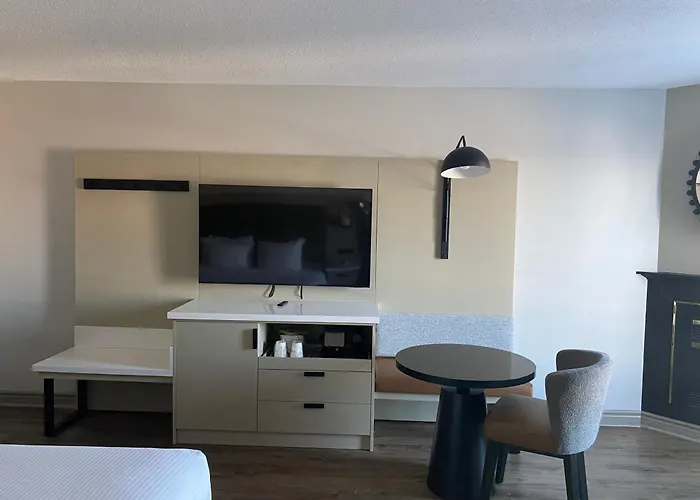 Hotel Ramada Plaza by Wyndham Gatineau/Manoir du Casino