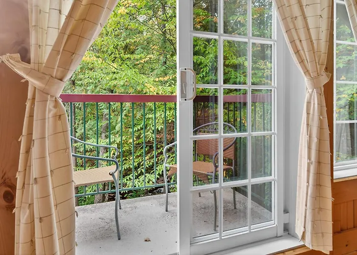 Hotel Domaine Rivière Sacacomie à Saint-Alexis-des-Monts acceptant les animaux