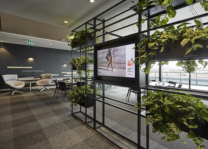 Hôtel Escad Quartier DIX30 Brossard
