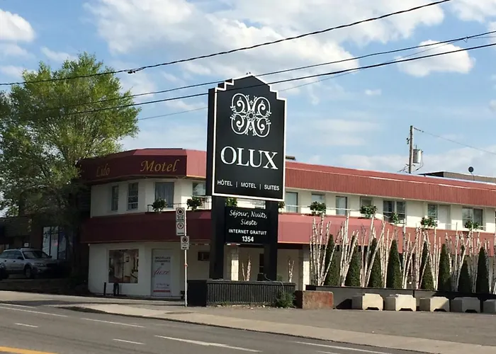 Laval hotels near Parc Marchand