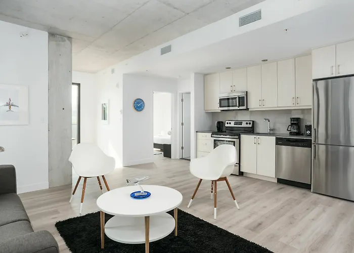 Hotel Stunning 1Br In Old Montreal By Sonder che accetta animali