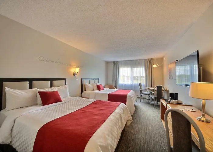 Roberval Hotels