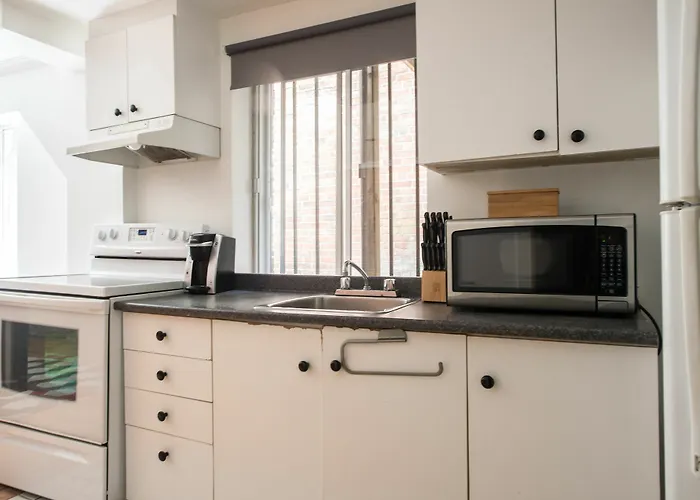 Classic 2Br In Milton Park By Sonder Montréal