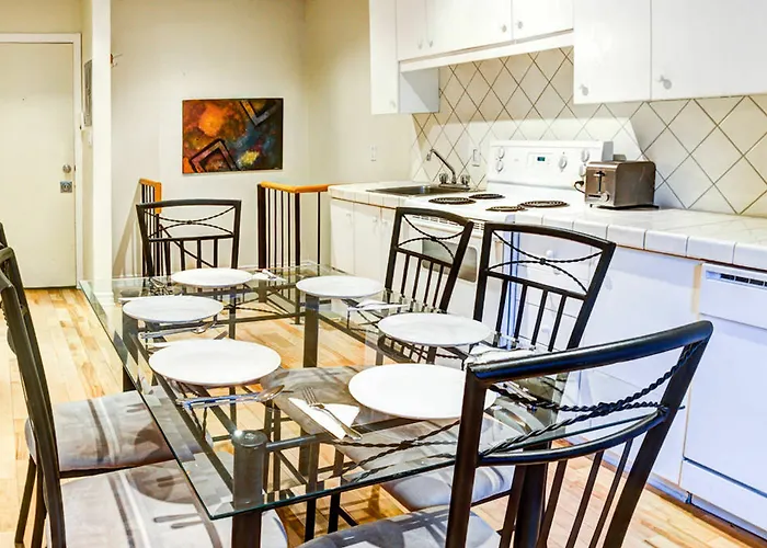 Hotel Unique 2Br In Plateau By Sonder Montréal