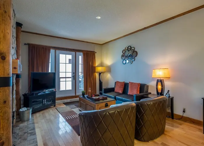 Private L'Equinoxe Rendez-Vous Mont-Tremblant Villa